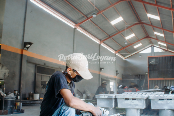 Tambahkan judul (11)