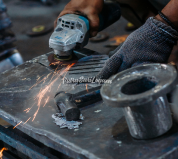 Dengan memahami jenis roof drain yang tepat, sobat logam dapat mencegah risiko genangan air, kebocoran atap, hingga kerusakan struktur bangunan dalam jangka panjang